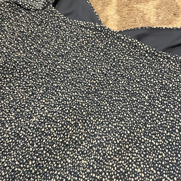 Abercrombie & Fitch Blue Floral Puff Sleeve Top Large - Picture 6 of 7